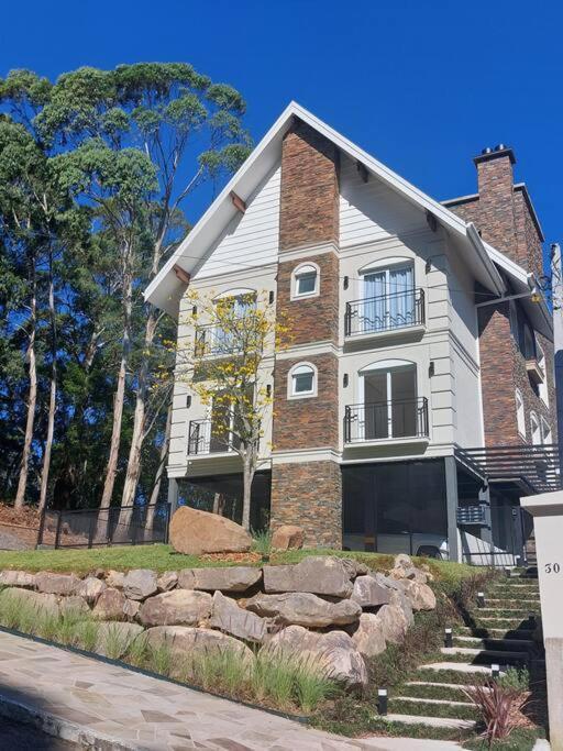 Pervoi Casa Ipe Apartment Gramado Luaran gambar